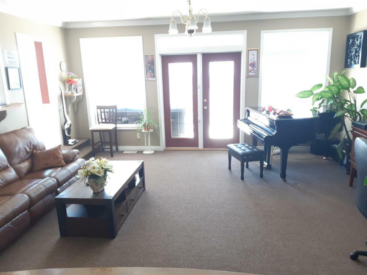 Lakeview House With 4 Rooms Kelowna Near Downtown & Knox Moutain Kültér fotó